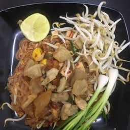 ผัดไท กากหมู (อยากให้ลอง)