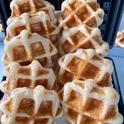 วอฟเฟิล ฮัก ตลาดทองร่มเกล้า