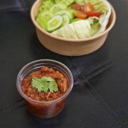 น้ำพริกอ่องไก่คีโต (พร้อมผักสด)