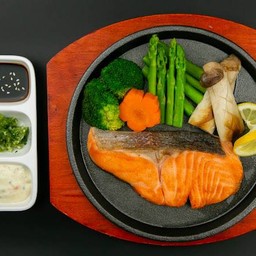 สเต๊กปลาแซลมอน