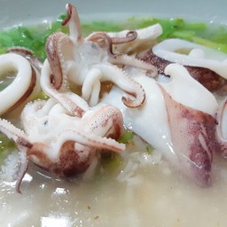 ข้าวต้มหมึกสด