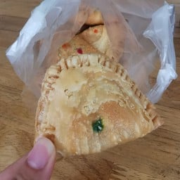ร้านขนมกระหรี่พัฟฟ์ แม่โสภา สาขา 1 หน้าก๋วยเตี๋ยวกิมท้อ