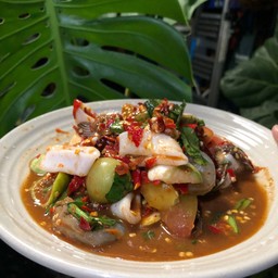 ตุสส์ ตำ ยำ เเซ่บส์