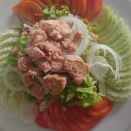 สลัดทูน่า