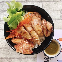 ข้าวไก่ย่างเกาหลี