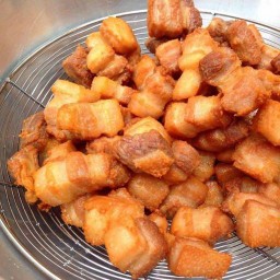รอกิน (หมูปลาร้า ที่ไม่มีแค่หมูกับปลาร้า) 2