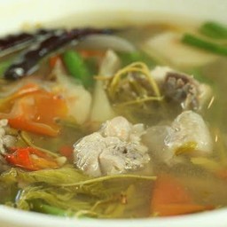 ต้มไก่บ้านยอดมะขาม