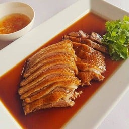 ห่านพะโล้ครึ่งตัว