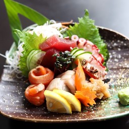 Sashimi moriawase ( S )