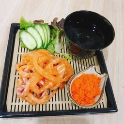 แซลมอนโซบะเย็น