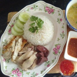ข้าวมันไก่ อาฟู้