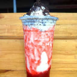 สตรอเบอร์รี่ชีสพายปั่น