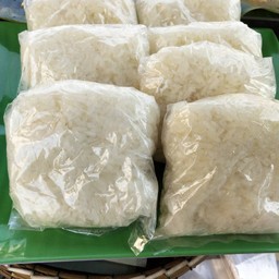 ข้าวเหนียวร้อนๆ