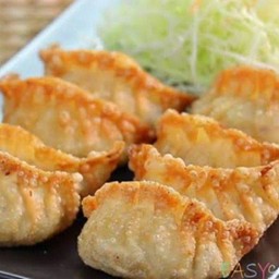 เกี๊ยวซ่า