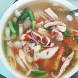 ต้มยำทะเลน้ำใส