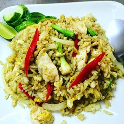 ข้าวผัดผงกระหรี่