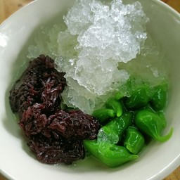 ลอดช่องข้าวเหนียวดำน้ำกะทิ