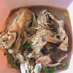 ก๋วยเตี๋ยวไก่ (น้ำตก,น้ำใส)