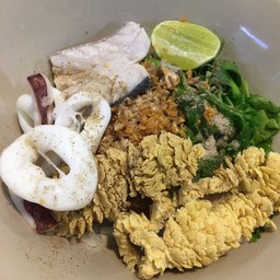 ข้าวต้มเเห้ง (ปลา+ไข่ปลา+หมึกสด)