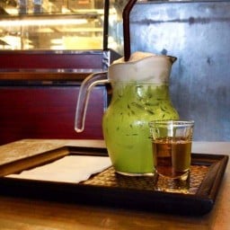 Ai-ruk Coffee และ ตามสั่ง