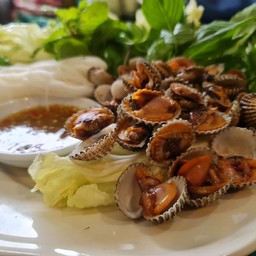 อีป้าแหกหอย(ขายหอยแครง ลวก ตำ ยำ ก้อย เมี่ยงหอย)