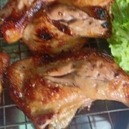 ไก่ย่างสะโพก
