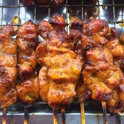 นาอีม ข้าวเหนียวไก่ย่าง