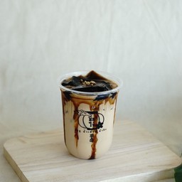 C9 ชานมไต้หวันบราวน์ชูการ์+เฉาก๊วย