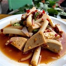 ตำไหลบัวหมูยอปลาร้า