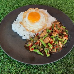 ข้าวกะเพราหอยลาย