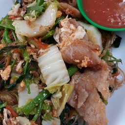 สุกี้แห้ง
