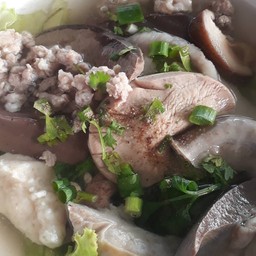 เกาเหลาเลือดหมู