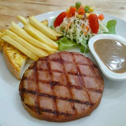 19.สเต็กแฮม Ham steak