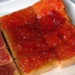 ขนมปังปิ้ง เนยสตอเบอรี่
