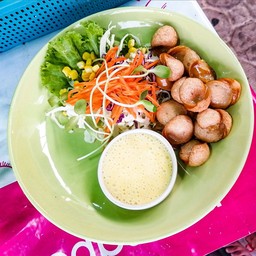 สลัดไส้กรอก