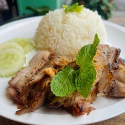 ข้าวหน้าคอหมูย่าง