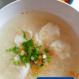ข้าวต้มเครื่อง