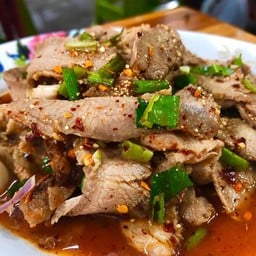 น้ำตกหมู