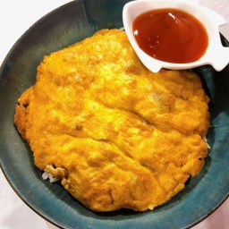 ข้าวไข่เจียว omelette with rice