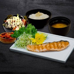 เซ็ตแซลม่อนย่างเกลือ