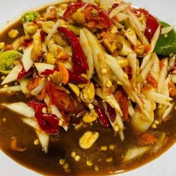 ยำมะม่วงกุ้งสดปลาร้า