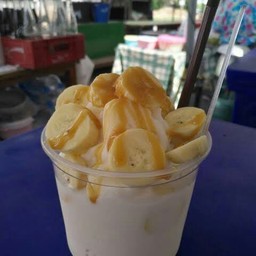 กล้วยหอมนมสดปั่นราดคาราเมล