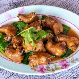 ข้อไก่ตุ๋น