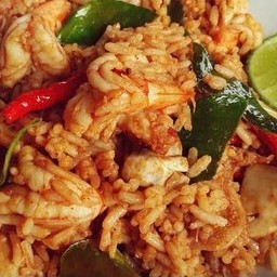 ข้าวผัดต้มยำ