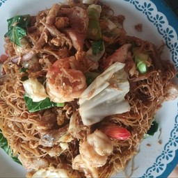 ผัดซีอิ๊วกุ้ง