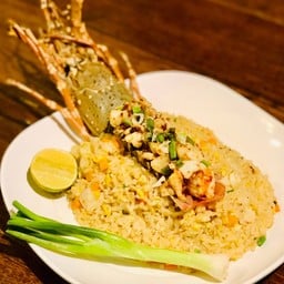 ข้าวผัดกุ้งมังกร