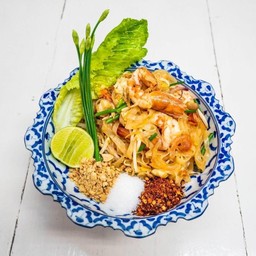 ผัดไทกุ้งสด