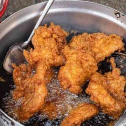 สุริยาไก่ทอด&หมูทอด วุฒกาศ