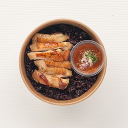 ข้าว(ลืมผัว)+ไก่ย่างตะไคร้นมสด+น้ำจิ้มแจ่ว