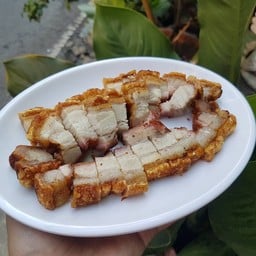 หมูกรอบล้วน